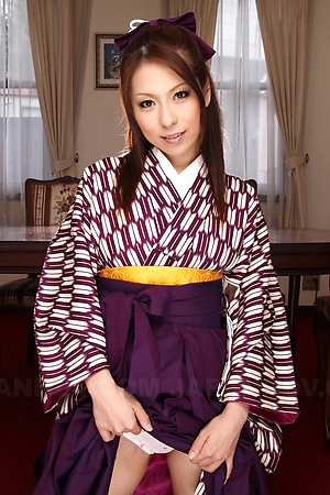 Bosomy ugly Asian dressing-gown lass Himeki Kaede