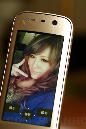 X follower groupie Hikari Tsukino loves posing