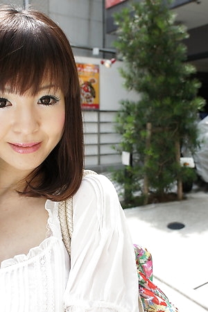 Well-endowed hot Asian lady Ayu Kawashima shows wanting