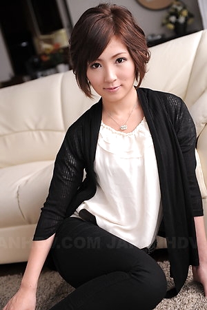 Asian Kaede Oshiro apropos short crawl is a downcast